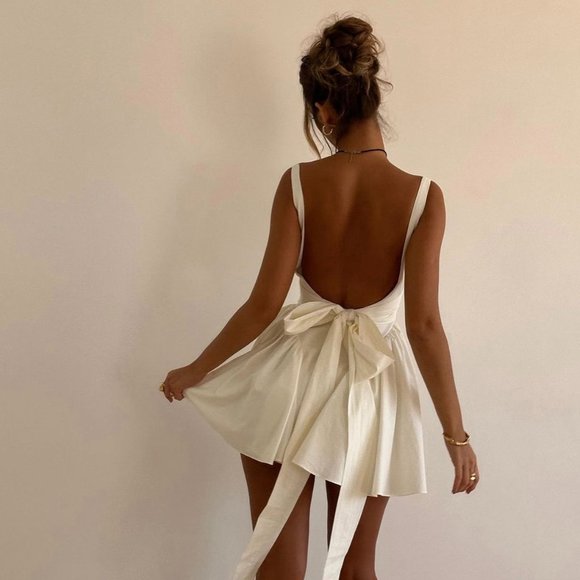 WEUXS Florianne Ivory Bow Mini Dress - Elegant High-Quality Fashion main image 0